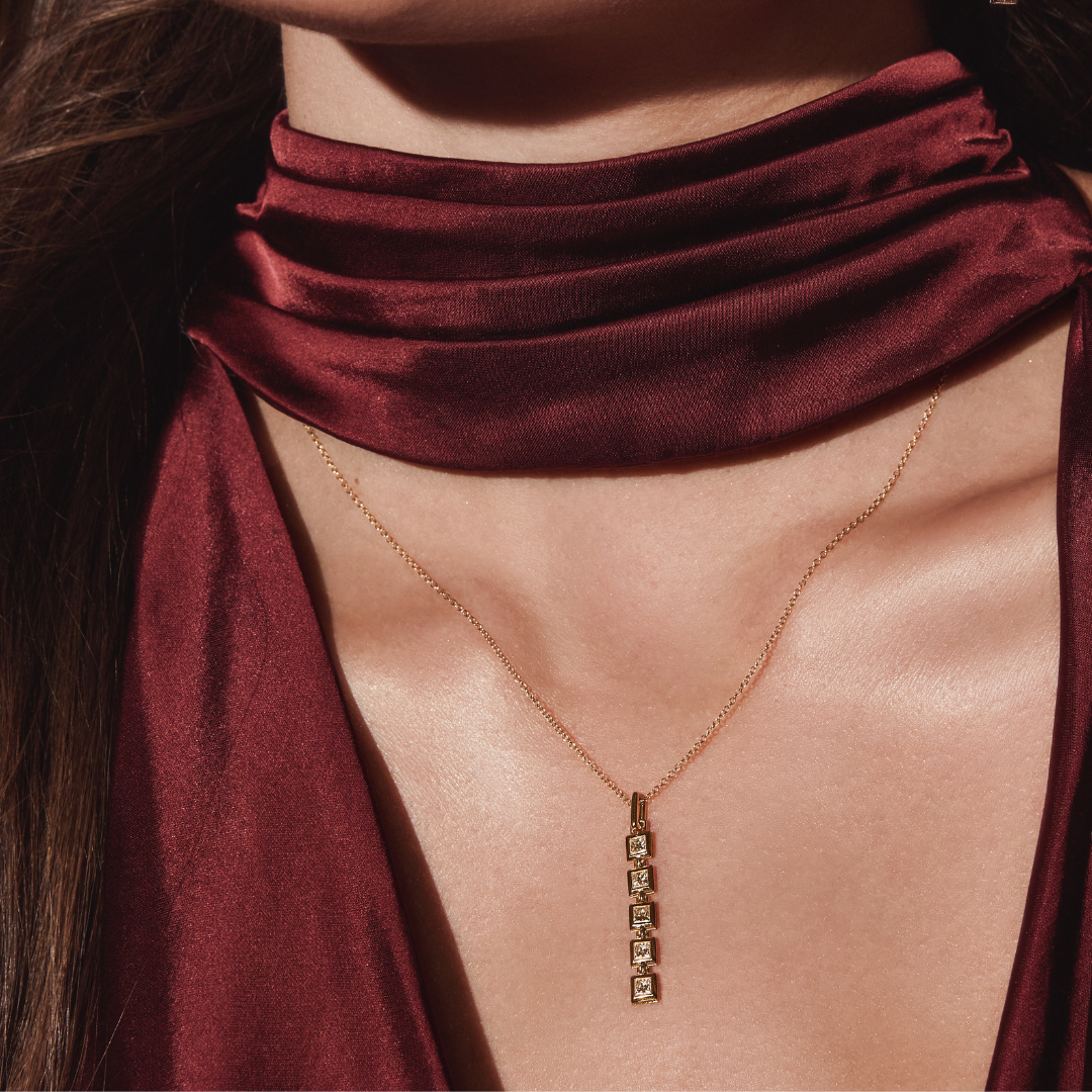 Diamond Pendant | 18K Yellow Gold