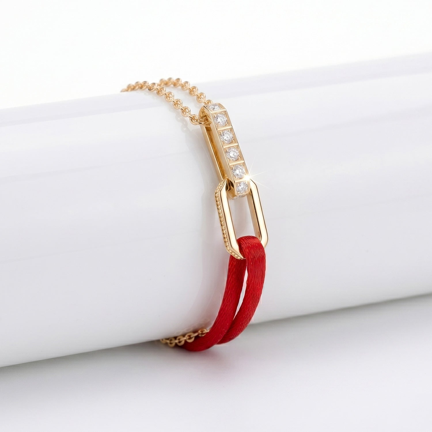 Chaîne en or avec bracelet cordon en satin Or 18 carats | Diamants
