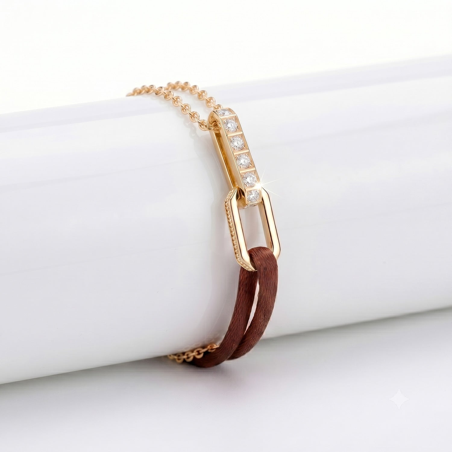 Chaîne en or avec bracelet cordon en satin Or 18 carats | Diamants