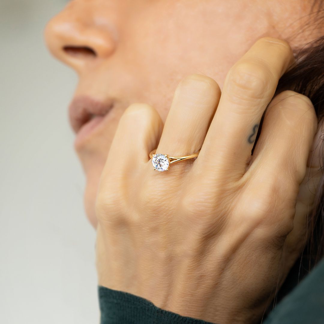 Bague de fiançailles solitaire à diamant rond brillant | Or 14K
